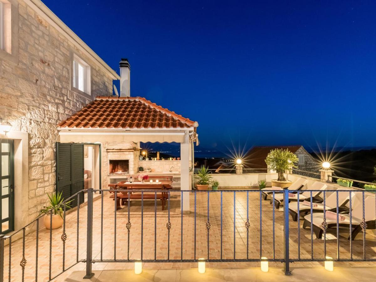 Luxurious Villa In Selca With Pool מראה חיצוני תמונה