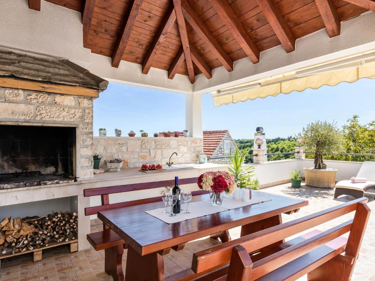 Luxurious Villa In Selca With Pool מראה חיצוני תמונה